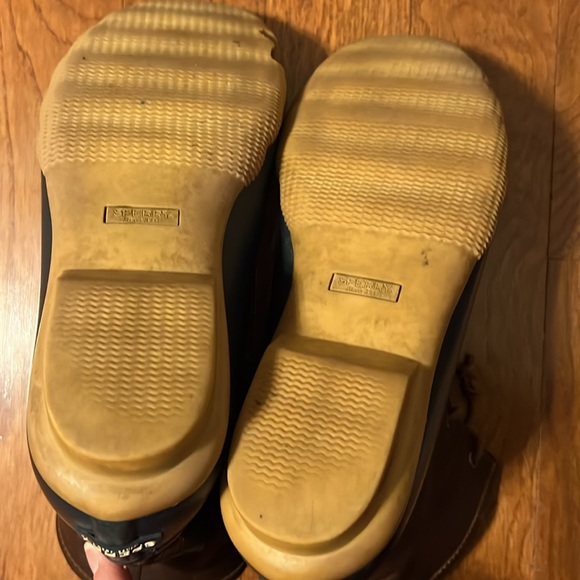 Sperry women’s saltwater duck boots - Picture 4 of 7